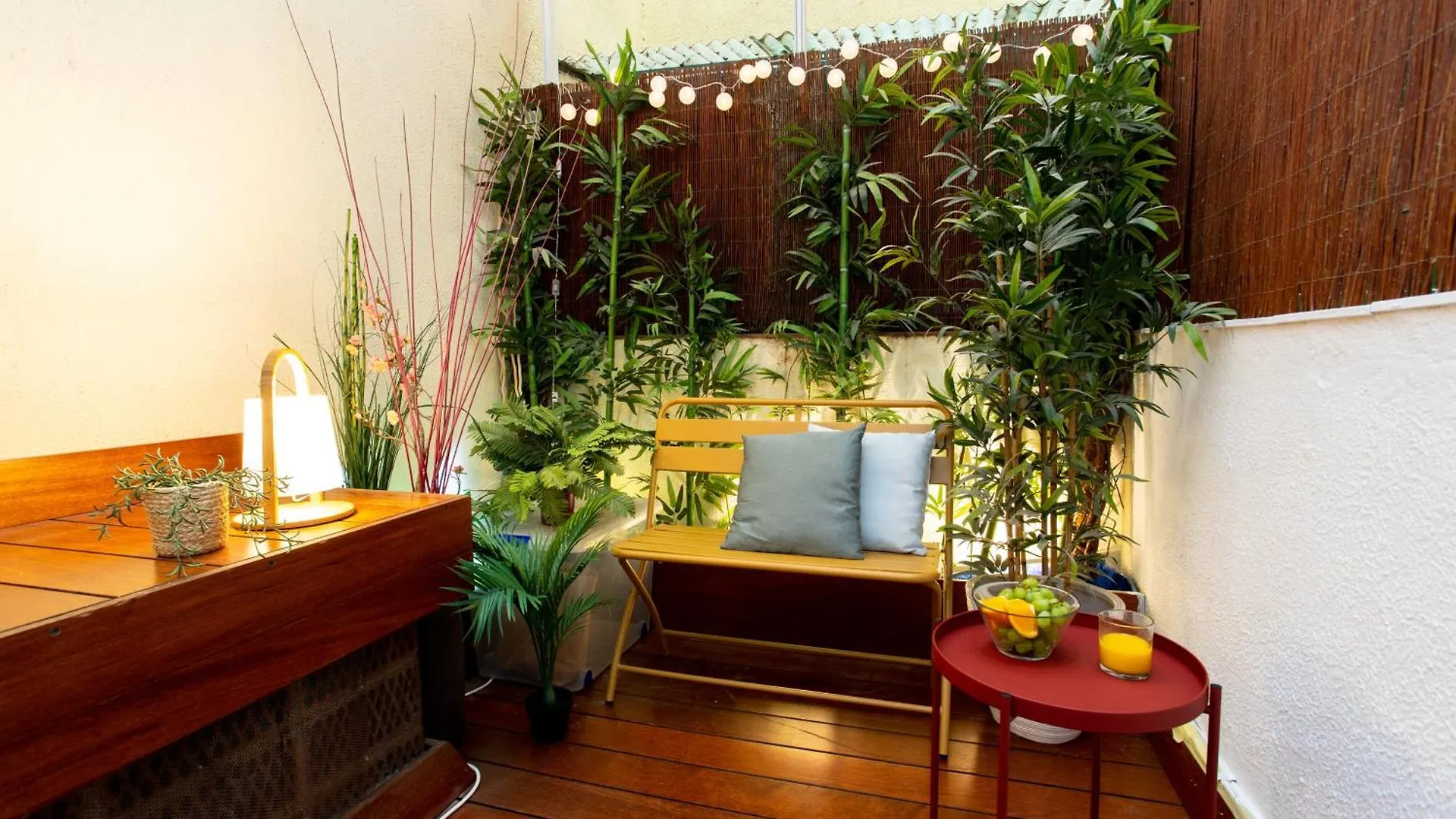 Cozy Exiample Getaway Apartments With Patio Barcelone Espagne